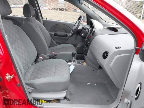 2005 Chevrolet Aveo LS с VIN KL1TD62615B292508, выставлен на аукционе IAAI как лот 41455706 с пробегом 76 066 миль миль и . История ставок и продаж доступна на DreamBid. Изображение 5.