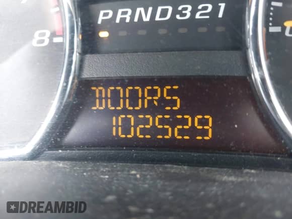 2010 Chevrolet Colorado 1LT z VIN 1GCDSCDE8A8136835, wystawiony jako IAAI lot #42139723 z przebiegiem 102 529 mil mil oraz . Historia ofert i sprzedaży dostępna na DreamBid. Obrazek 16.