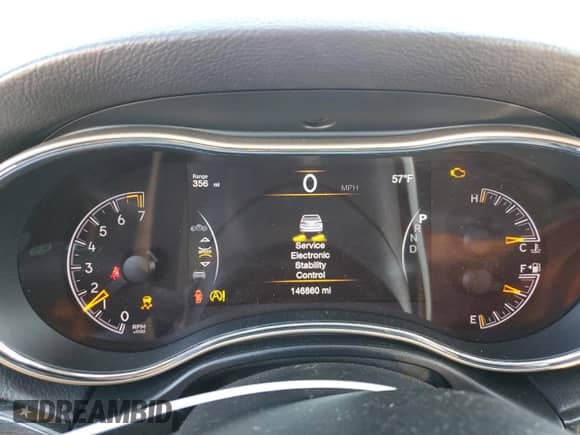 2016 Jeep Grand Cherokee Limited z VIN 1C4RJFBG9GC411715, wystawiony jako Copart lot #84776355 z przebiegiem 146 860 mil mil oraz Szkoda całkowita • Salvage title. Historia ofert i sprzedaży dostępna na DreamBid. Obrazek 9.