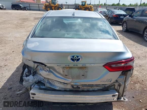 2021 Toyota Camry Hybrid LE with VIN 4T1C31AK3MU549454, listed as a IAAI auction lot 43138660 with 144,272 mi miles and . Bid and sale history available at DreamBid. Image 16.