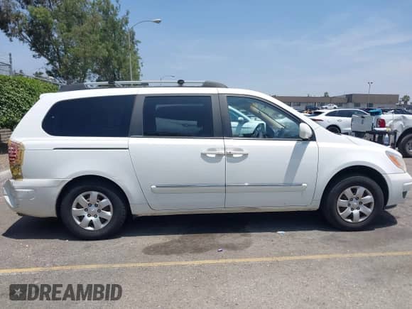 2008 Hyundai Entourage GLS с VIN KNDMC233386048515, выставлен на аукционе IAAI как лот 42478987 с пробегом 222 266 миль миль и . История ставок и продаж доступна на DreamBid. Изображение 13.