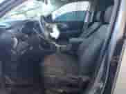 2019 Chevrolet Traverse LS z VIN 1GNERFKW0KJ188362, wystawiony jako Copart lot #55364605 z przebiegiem 103 677 mil mil oraz Nie do naprawy • Non repairable. Historia ofert i sprzedaży dostępna na DreamBid. Obrazek 7.