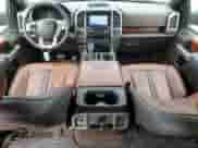 2020 Ford F-150 Lariat z VIN 1FTEW1E56LFB77622, wystawiony jako Copart lot #71202025 z przebiegiem 149 414 mil mil oraz Szkoda całkowita • Salvage title. Historia ofert i sprzedaży dostępna na DreamBid. Obrazek 8.