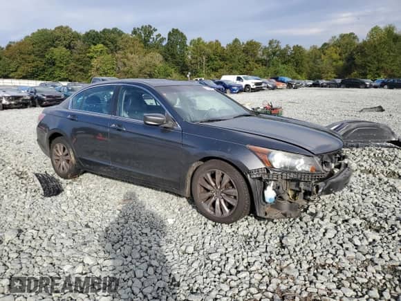2011 Honda Accord EX-L z VIN 1HGCP2F84BA035723, wystawiony jako Copart lot #81955925 z przebiegiem 158 153 mil mil oraz Szkoda całkowita • Salvage title. Historia ofert i sprzedaży dostępna na DreamBid. Obrazek 4.