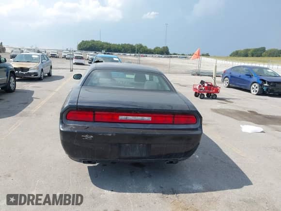 2011 Dodge Challenger with VIN 2B3CJ4DG5BH501071, listed as a IAAI auction lot 43240663 with 95,193 mi miles and . Bid and sale history available at DreamBid. Image 16.