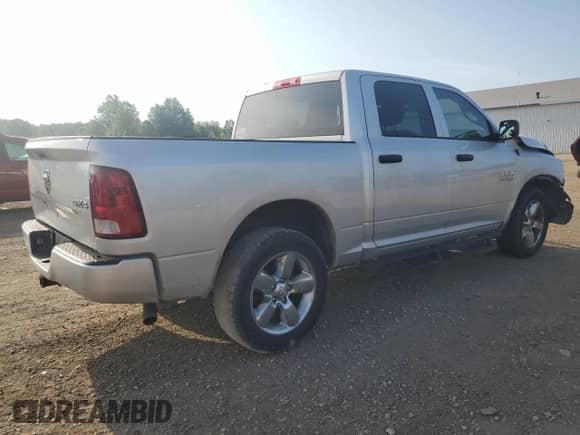2018 Ram 1500 Express z VIN 1C6RR7KG4JS293592, wystawiony jako Copart lot #66250155 z przebiegiem 125 069 mil mil oraz Szkoda całkowita • Salvage title. Historia ofert i sprzedaży dostępna na DreamBid. Obrazek 3.