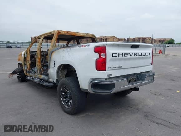 2020 Chevrolet Silverado 1500 LT with VIN 3GCUYDED4LG169905, listed as a IAAI auction lot 42394223 with Not provided miles and . Bid and sale history available at DreamBid. Image 3.
