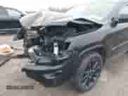 2017 Jeep Grand Cherokee Laredo z VIN 1C4RJFAG6HC700702, wystawiony jako IAAI lot #41954658 z przebiegiem 97 021 mil mil oraz . Historia ofert i sprzedaży dostępna na DreamBid. Obrazek 18.