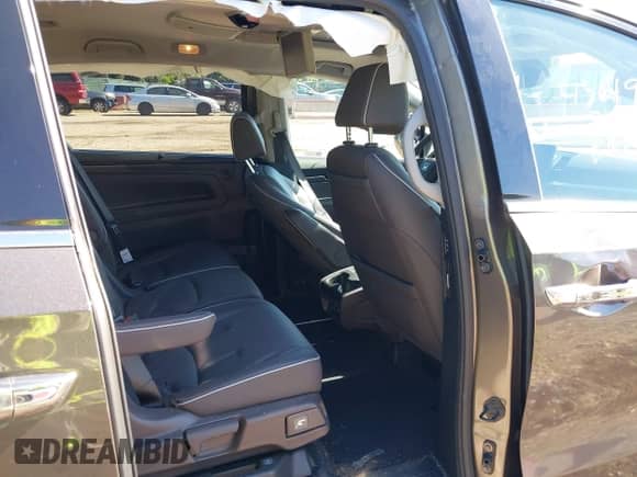 2023 Honda Odyssey Elite с VIN 5FNRL6H90PB030132, выставлен на аукционе IAAI как лот 43049712 с пробегом 29 016 миль миль и . История ставок и продаж доступна на DreamBid. Изображение 8.