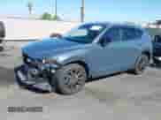 2022 Mazda CX-5 S Preferred z VIN JM3KFBCM2N1565165, wystawiony jako IAAI lot #42507203 z przebiegiem 39 853 mil mil oraz . Historia ofert i sprzedaży dostępna na DreamBid. Obrazek 18.