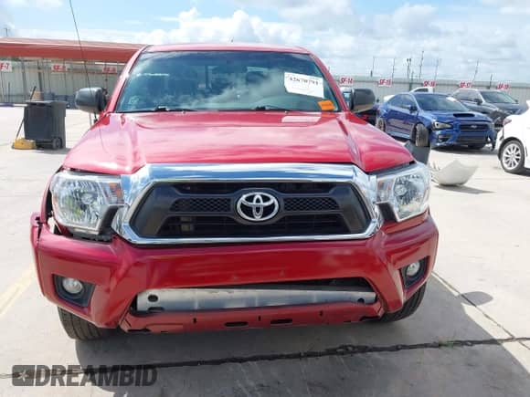 2014 Toyota Tacoma PreRunner with VIN 5TFKU4HN8EX005210, listed as a IAAI auction lot 42670791 with 165,715 mi miles and . Bid and sale history available at DreamBid. Image 13.
