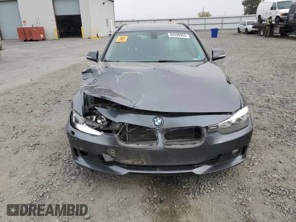 2014 BMW 3 Series 328i xDrive with VIN WBA3G7C53EKN37835, listed as a Copart auction lot 84598965 with 154,195 mi miles and Salvage title. Bid and sale history available at DreamBid. Image 5.