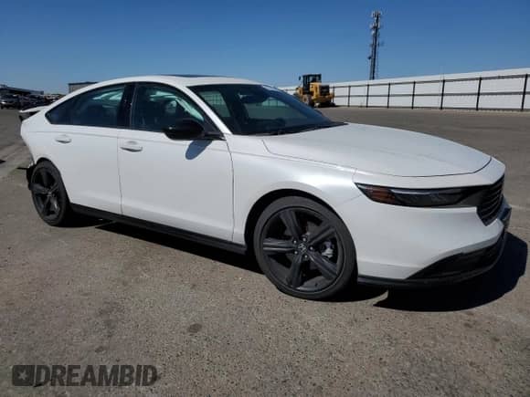 2024 Honda Accord Sport-L with VIN 1HGCY2F74RA018015, listed as a Copart auction lot 67839305 with 20,968 mi miles and Salvage title. Bid and sale history available at DreamBid. Image 4.