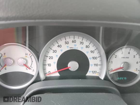 2007 Dodge Durango SLT with VIN 1D8HB48PX7F566732, listed as a Copart auction lot 71928745 with 152,575 mi miles and Salvage title. Bid and sale history available at DreamBid. Image 9.