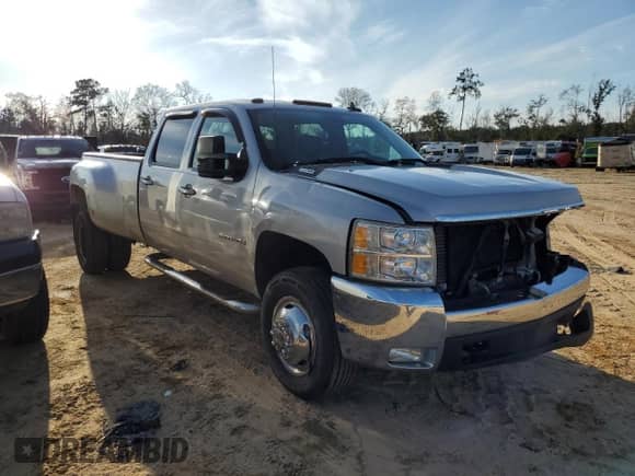 2008 Chevrolet Silverado 3500HD DRW LTZ с VIN 1GCJK33698F169636, выставлен на аукционе Copart как лот 43018745 с пробегом 256 640 миль миль и Списание • Salvage title. История ставок и продаж доступна на DreamBid. Изображение 4.