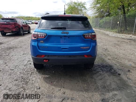 2020 Jeep Compass Trailhawk с VIN 3C4NJDDB1LT126820, выставлен на аукционе Copart как лот 55242125 с пробегом 132 630 миль миль и Списание • Salvage title. История ставок и продаж доступна на DreamBid. Изображение 6.