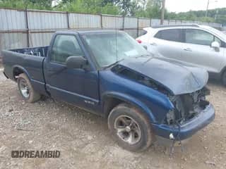 2003 Chevrolet S-10 LS с VIN 1GCCS14H338117395, выставлен на аукционе IAAI как лот 42517209 с пробегом 214 952 миль миль и . История ставок и продаж доступна на DreamBid. Изображение 1.