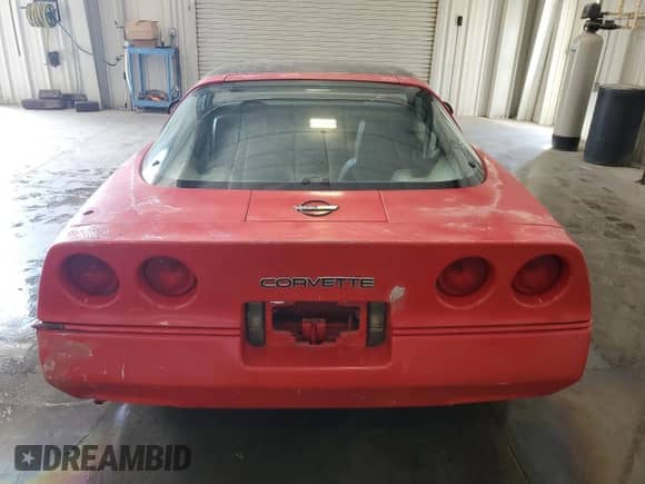 1984 Chevrolet Corvette с VIN 1G1AY0785E5132862, выставлен на аукционе Copart как лот 69447725 с пробегом 61 208 миль миль и Списание • Salvage title. История ставок и продаж доступна на DreamBid. Изображение 6.