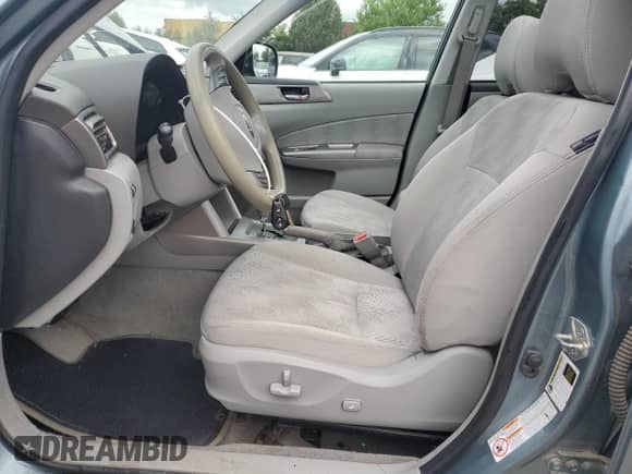 2010 Subaru Forester X Premium z VIN JF2SH6CC6AH781363, wystawiony jako Copart lot #68479465 z przebiegiem 144 578 mil mil oraz Czysty tytuł • Clean title. Historia ofert i sprzedaży dostępna na DreamBid. Obrazek 7.