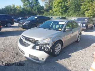 2014 Chevrolet Cruze LS с VIN 1G1PA5SH9E7429530, выставлен на аукционе IAAI как лот 43163104 с пробегом 83 618 миль миль и . История ставок и продаж доступна на DreamBid. Изображение 2.