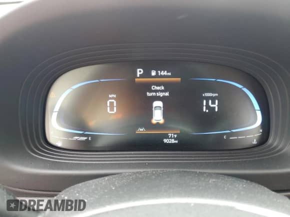 2025 Hyundai Venue SEL с VIN KMHRC8A3XSU363791, выставлен на аукционе Copart как лот 81652515 с пробегом 9 028 миль миль и Списание • Salvage title. История ставок и продаж доступна на DreamBid. Изображение 9.