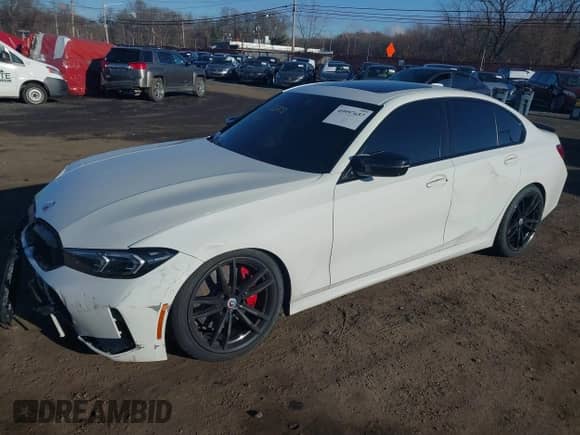 2023 BMW 3 Series M340i xDrive z VIN 3MW49FF01P8C87749, wystawiony jako IAAI lot #40997657 z przebiegiem 39 691 mil mil oraz . Historia ofert i sprzedaży dostępna na DreamBid. Obrazek 2.
