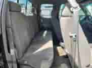 2004 Toyota Tundra SR5 z VIN 5TBBT44124S442610, wystawiony jako Copart lot #70451445 z przebiegiem 258 271 mil mil oraz Czysty tytuł • Clean title. Historia ofert i sprzedaży dostępna na DreamBid. Obrazek 10.
