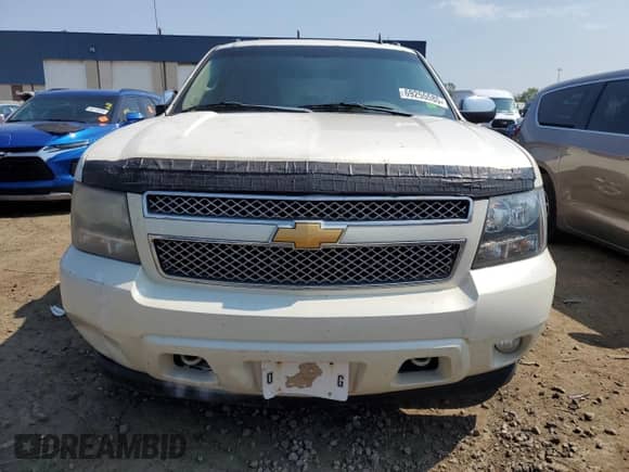 2011 Chevrolet Avalanche LTZ z VIN 3GNTKGE30BG207173, wystawiony jako Copart lot #69255585 z przebiegiem 252 328 mil mil oraz Czysty tytuł • Clean title. Historia ofert i sprzedaży dostępna na DreamBid. Obrazek 5.
