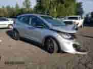 2021 Chevrolet Bolt EV Premier z VIN 1G1FZ6S01M4109381, wystawiony jako Copart lot #67153143 z przebiegiem 12 954 mil mil oraz . Historia ofert i sprzedaży dostępna na DreamBid. Obrazek 4.