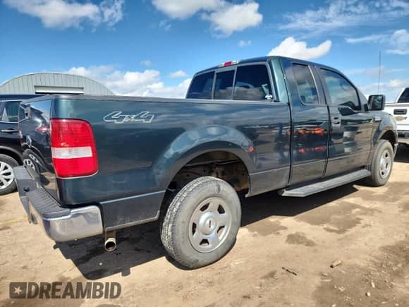 2005 Ford F-150 XLT with VIN 1FTPX14515NA03344, listed as a Copart auction lot 81421415 with 213,914 mi miles and Salvage title. Bid and sale history available at DreamBid. Image 3.