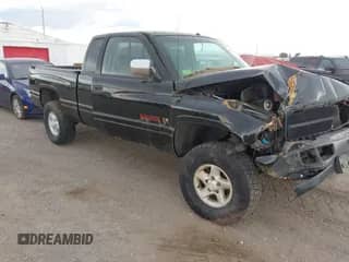 1997 Dodge 1500 with VIN 1B7HF13Y0VJ571286, listed as a IAAI auction lot 43139112 with 273,901 mi miles and . Bid and sale history available at DreamBid. Image 1.