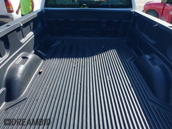 2016 GMC Sierra 1500 with VIN 1GTN1LEC1GZ148154, listed as a IAAI auction lot 42558829 with 168,004 mi miles and . Bid and sale history available at DreamBid. Image 8.