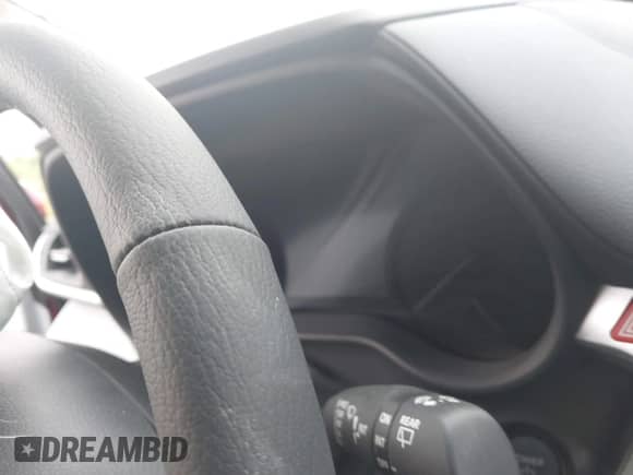 2025 Toyota Sienna XLE z VIN 5TDJSKFCXSS188845, wystawiony jako IAAI lot #42538402 z przebiegiem 25 mil mil oraz . Historia ofert i sprzedaży dostępna na DreamBid. Obrazek 7.