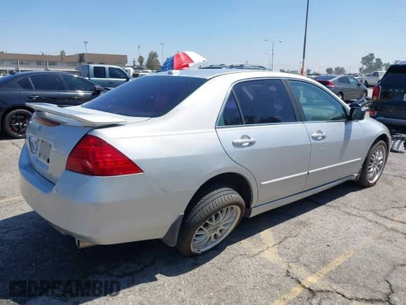 2006 Honda Accord EX-L with VIN 1HGCM66876A012913, listed as a IAAI auction lot 42853663 with 189,493 mi miles and . Bid and sale history available at DreamBid. Image 4.