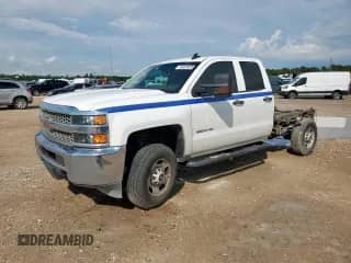 2019 Chevrolet Silverado 2500HD Work Truck с VIN 2GC2CREG0K1178203, выставлен на аукционе Copart как лот 84026455 с пробегом 172 490 миль миль и Списание • Salvage title. История ставок и продаж доступна на DreamBid. Изображение 1.