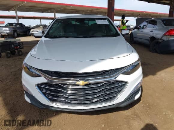 2024 Chevrolet Malibu LS z VIN 1G1ZB5ST6RF212460, wystawiony jako IAAI lot #41896686 z przebiegiem 17 249 mil mil oraz . Historia ofert i sprzedaży dostępna na DreamBid. Obrazek 12.
