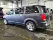 2019 Dodge Grand Caravan SXT z VIN 2C4RDGCG7KR655911, wystawiony jako Copart lot #70682395 z przebiegiem 129 955 mil mil oraz Szkoda całkowita • Salvage title. Historia ofert i sprzedaży dostępna na DreamBid. Obrazek 2.