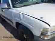 2003 Chevrolet Tahoe LS z VIN 1GNEC13Z63R140932, wystawiony jako IAAI lot #41703060 z przebiegiem 345 133 mil mil oraz . Historia ofert i sprzedaży dostępna na DreamBid. Obrazek 6.