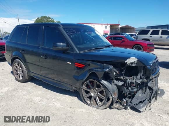 2011 Land Rover Range Rover Sport HSE Lux with VIN SALSK2D41BA711966, listed as a IAAI auction lot 42825979 with 184,922 mi miles and . Bid and sale history available at DreamBid. Image 1.