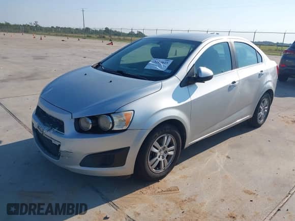 2014 Chevrolet Sonic LT с VIN 1G1JC5SG0E4111997, выставлен на аукционе IAAI как лот 43219845 с пробегом 168 698 миль миль и . История ставок и продаж доступна на DreamBid. Изображение 2.