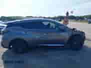 2024 Nissan Murano SL z VIN 5N1AZ2CJ3RC101115, wystawiony jako IAAI lot #41161981 z przebiegiem Nie podano mil oraz . Historia ofert i sprzedaży dostępna na DreamBid. Obrazek 13.