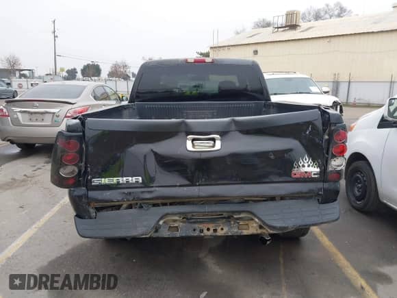 2002 GMC Sierra 1500 SLE с VIN 2GTEC19V921360232, выставлен на аукционе IAAI как лот 41112885 с пробегом Не указан миль и . История ставок и продаж доступна на DreamBid. Изображение 16.