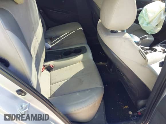 2012 Hyundai Veloster w/Black Int z VIN KMHTC6ADXCU036070, wystawiony jako IAAI lot #41779990 z przebiegiem Nie podano mil oraz . Historia ofert i sprzedaży dostępna na DreamBid. Obrazek 8.