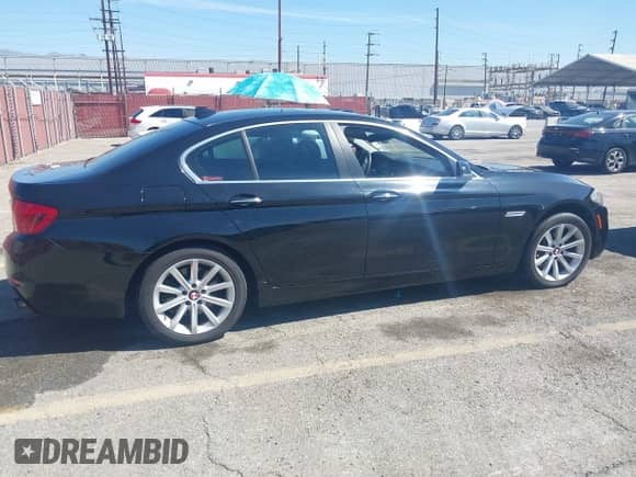 2014 BMW 5 Series 535i с VIN WBA5B1C55ED483074, выставлен на аукционе IAAI как лот 43012811 с пробегом 95 876 миль миль и . История ставок и продаж доступна на DreamBid. Изображение 13.