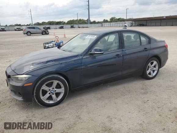 2014 BMW 3 Series 328i xDrive с VIN WBA3B5C50EP539516, выставлен на аукционе Copart как лот 82575495 с пробегом 91 077 миль миль и Чистый • Clean title. История ставок и продаж доступна на DreamBid. Изображение 1.