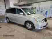 2007 Honda Odyssey EX-L с VIN 5FNRL38707B119874, выставлен на аукционе Copart как лот 82385185 с пробегом 221 416 миль миль и На запчасти • Non repairable. История ставок и продаж доступна на DreamBid. Изображение 4.