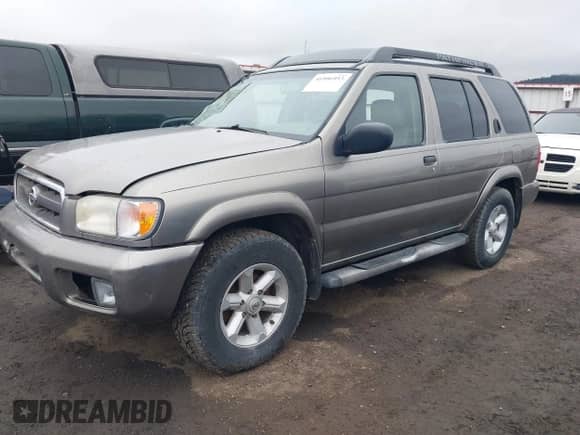 2004 Nissan Pathfinder SE с VIN JN8DR09Y84W903472, выставлен на аукционе IAAI как лот 41906953 с пробегом 229 758 миль миль и . История ставок и продаж доступна на DreamBid. Изображение 2.