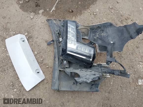 2016 Cadillac Escalade ESV Premium Collection with VIN 1GYS3JKJ7GR166320, listed as a IAAI auction lot 41613585 with 159,563 mi miles and . Bid and sale history available at DreamBid. Image 12.