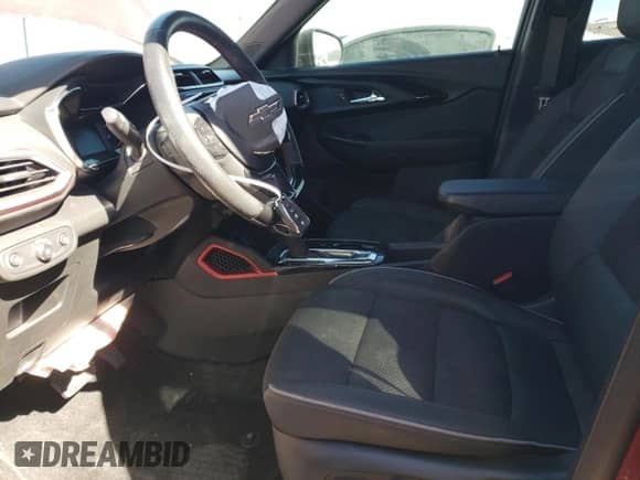 2023 Chevrolet TrailBlazer RS с VIN KL79MTSL2PB180081, выставлен на аукционе Copart как лот 42967035 с пробегом 31 498 миль миль и Списание • Salvage title. История ставок и продаж доступна на DreamBid. Изображение 7.