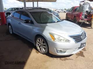 2015 Nissan Altima S с VIN 1N4AL3AP3FC191161, выставлен на аукционе IAAI как лот 43221779 с пробегом 246 796 миль миль и . История ставок и продаж доступна на DreamBid. Изображение 1.